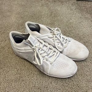 Varsity cheer shoe - size 9.5